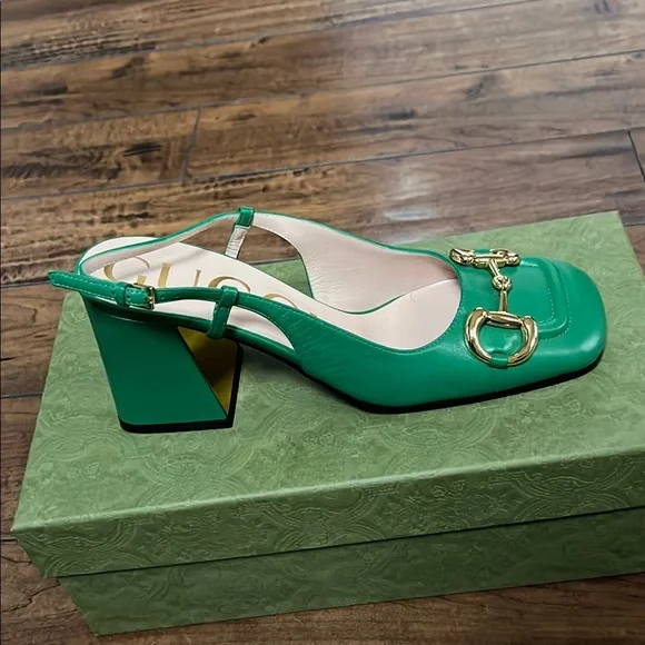 Brand New! Gucci Green Heels with Horsebit Detail - Picture 2 of 4
